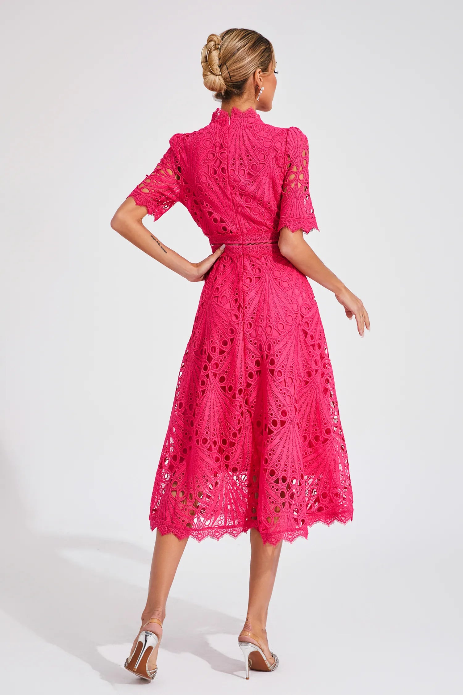 Exquisite Flattering Lace Midi Dress for Women
