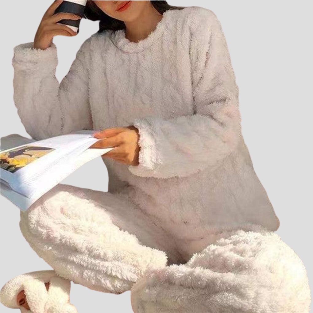 Women’s Warm Fleece Indoor Pajama Set for Colder Nights