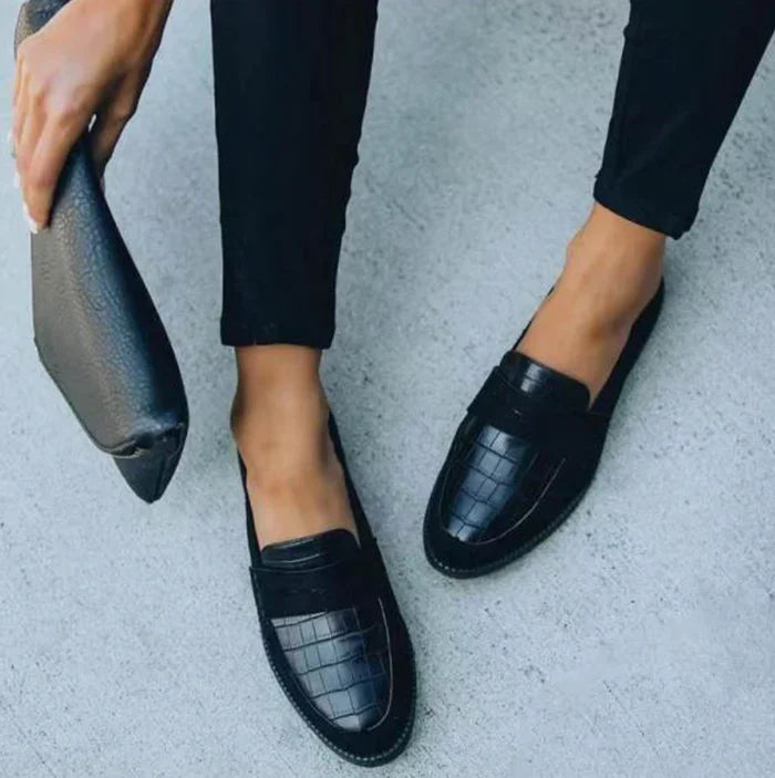 Functional Chic Slip-on Formal Croc-Detail Loafers for Women