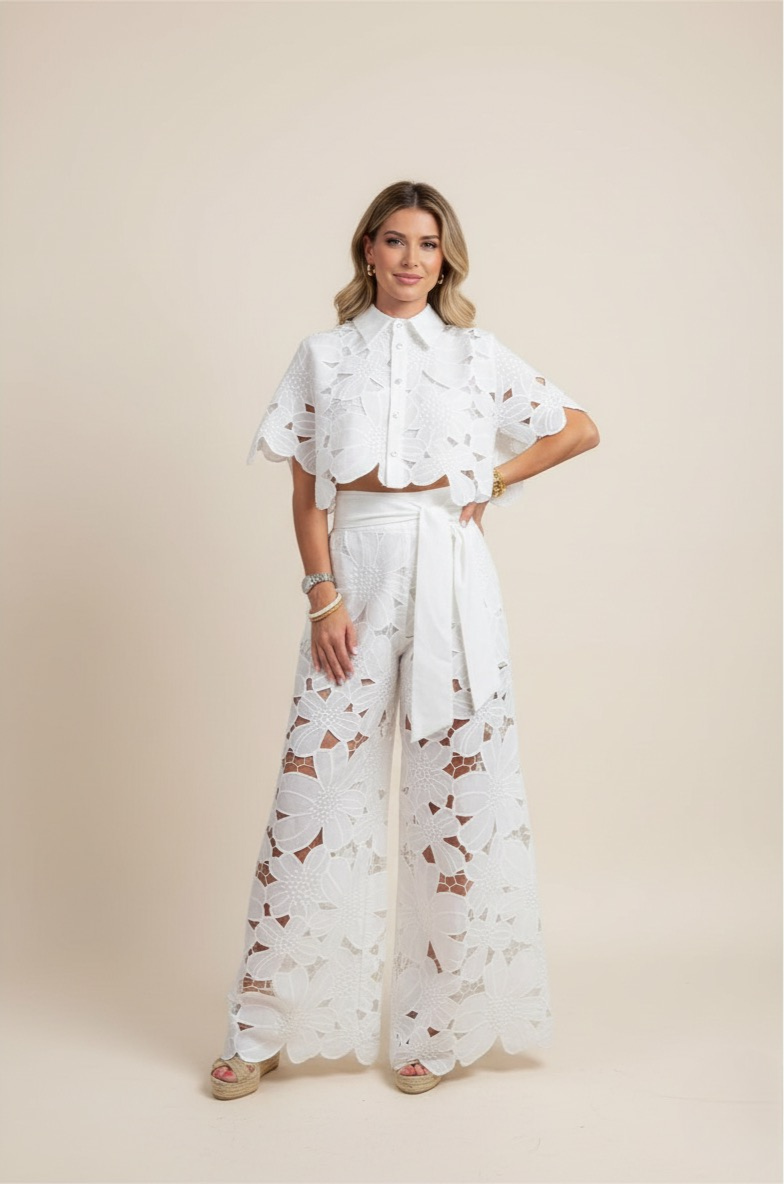 Women's Modern Flattering Floral Breezy Two-Piece Cut Out Set