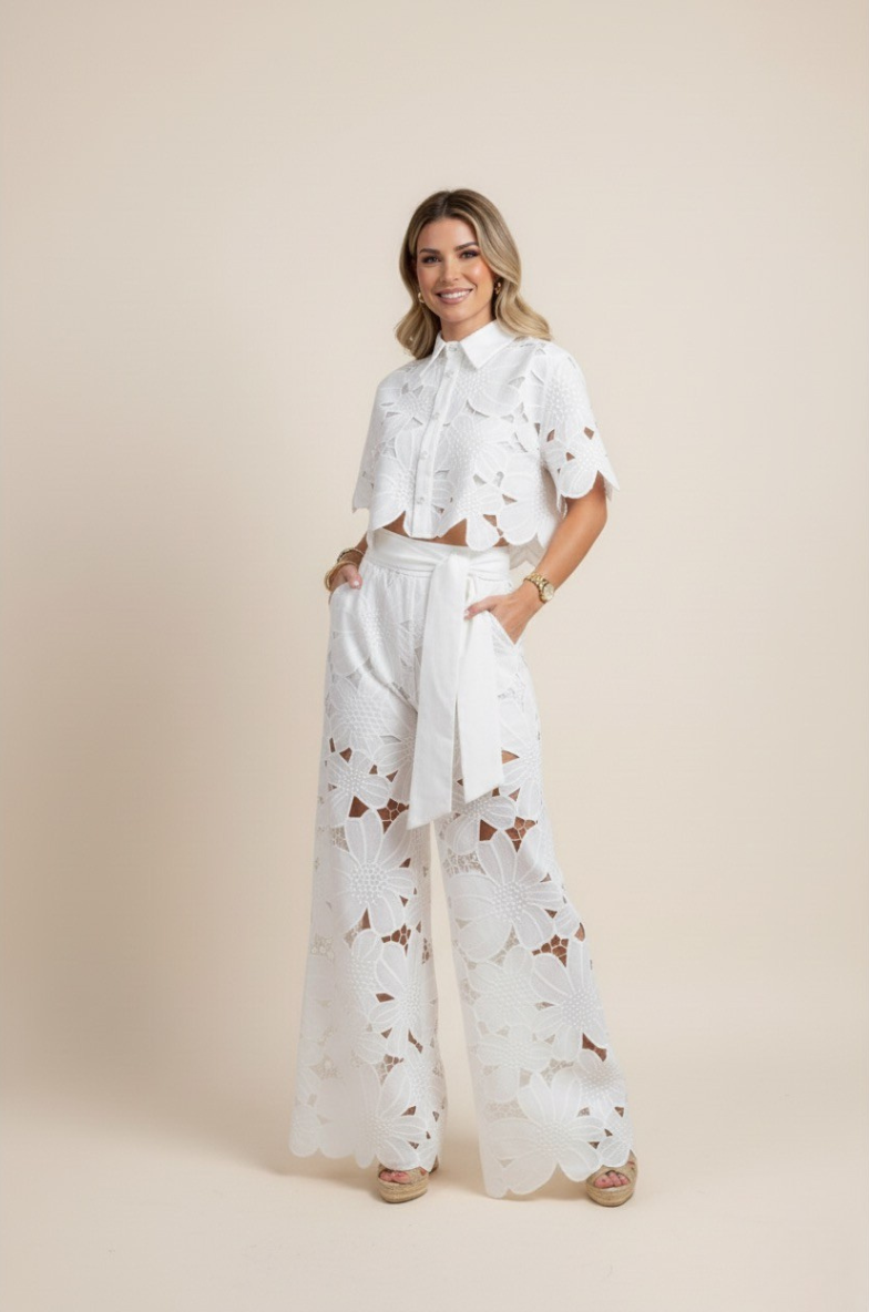 Women's Modern Flattering Floral Breezy Two-Piece Cut Out Set