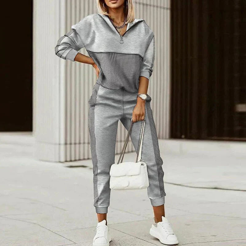 Women’s Casual Zip-Up Tracksuit Set with Statement Print