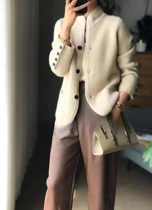 Women's Fashion Classic Long Sleeves Cashmere Buttons Cardigan