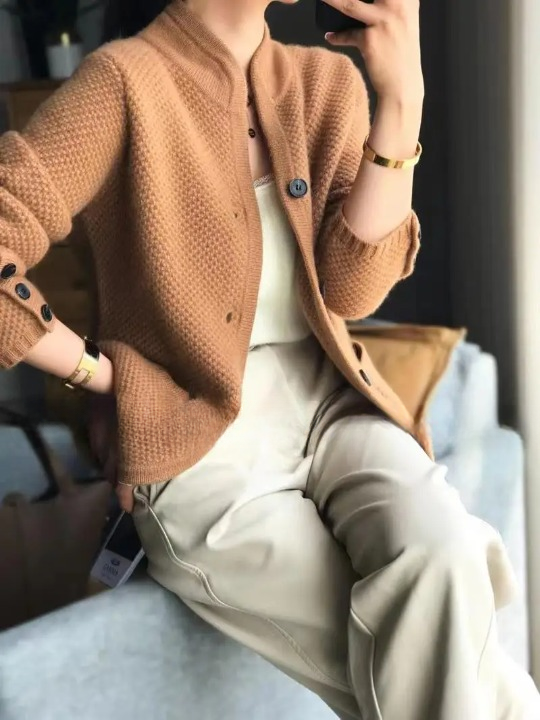 Women's Fashion Classic Long Sleeves Cashmere Buttons Cardigan